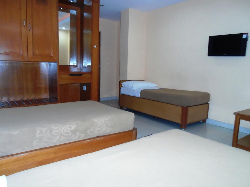 The Chakrie Residency Hotel Тирупати Екстериор снимка